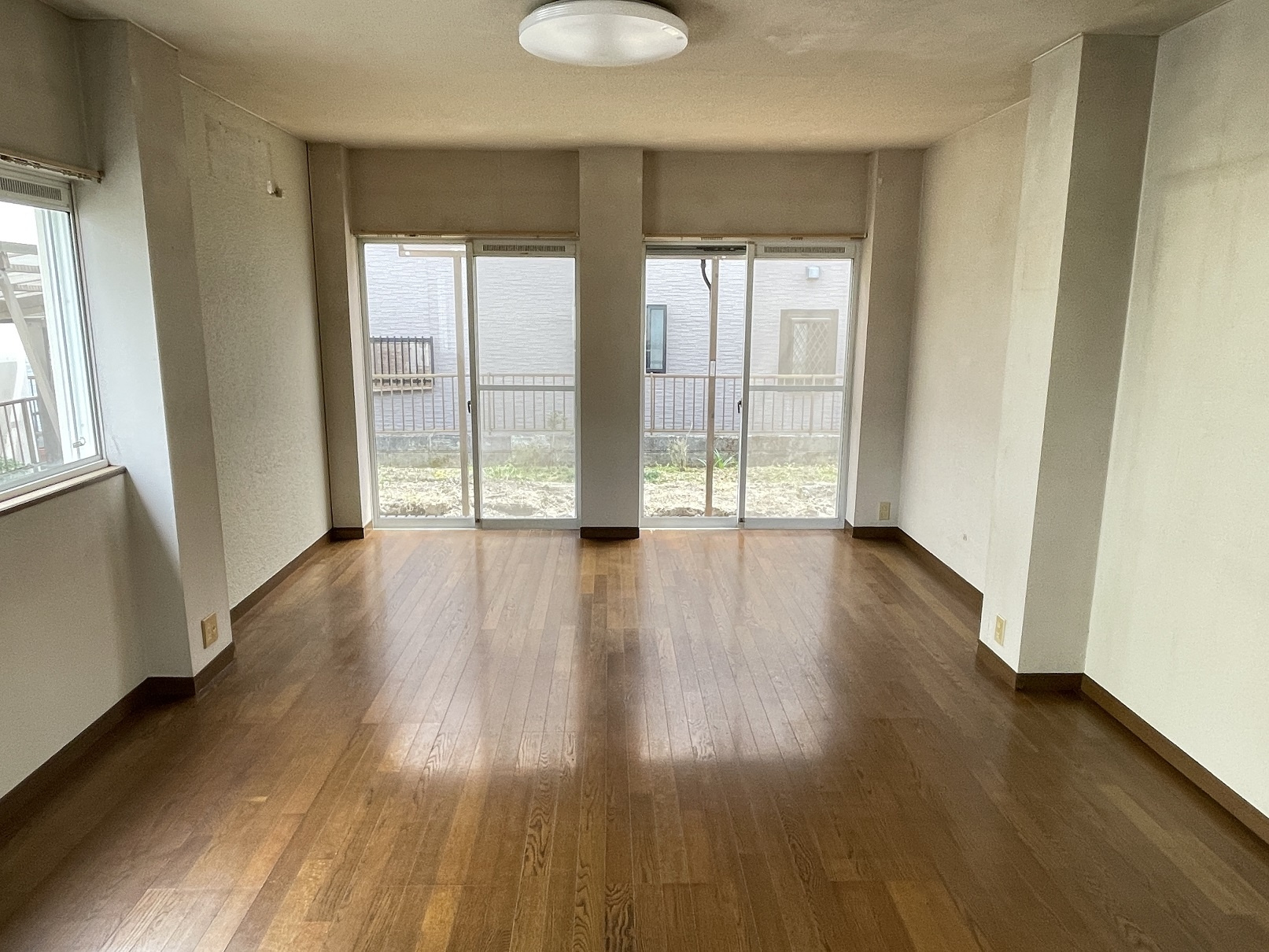 丹波篠山市東岡屋の中古一戸建