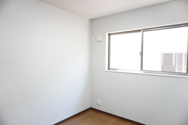草加市瀬崎5丁目 中古戸建の洋室|5帖