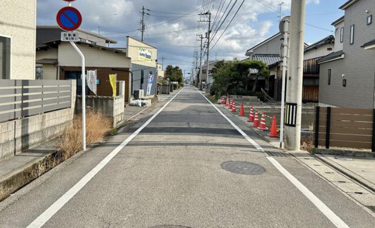 桜木町　新築戸建の前面道路含む現地写真