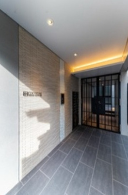 【エントランス】 | ＣＯＣＯＣＵＢＥ西日暮里