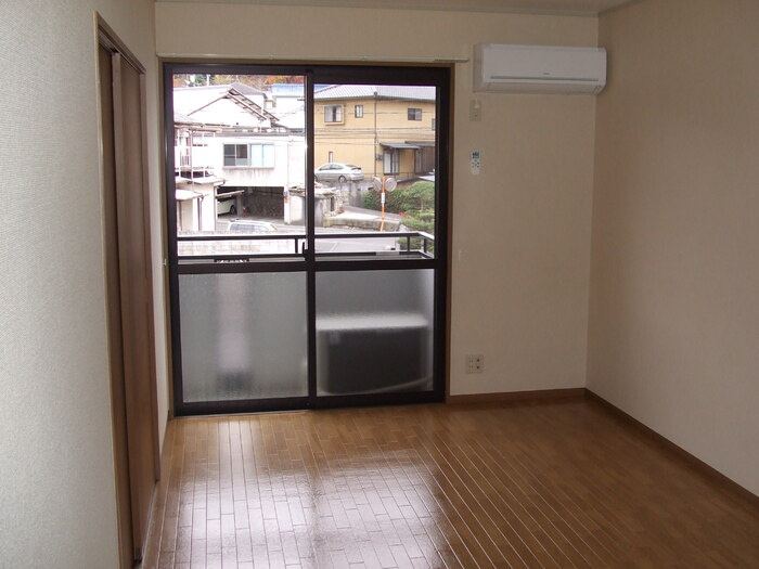 ベルデュール　A棟の居間・リビング