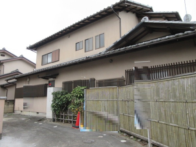 中古戸建　熊谷市新堀155-7（期間限定現況販売）の前面道路含む現地写真