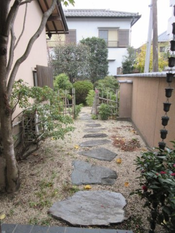 中古戸建　熊谷市新堀155-7（リフォーム住宅）の玄関