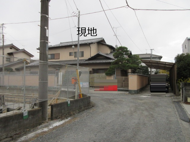 中古戸建　熊谷市新堀155-7（期間限定現況販売）の前面道路含む現地写真