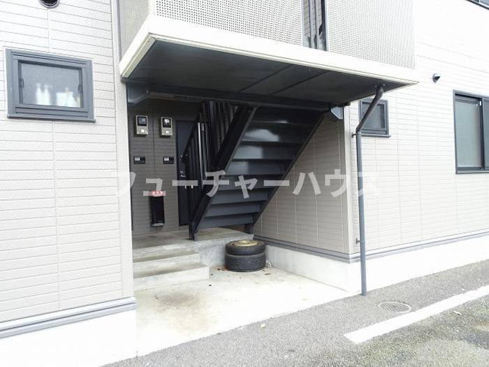 タントミール　Ａのエントランス