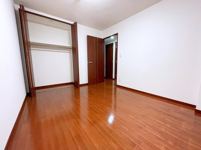 中古マンション　サンデュエル開成山公園の洋室