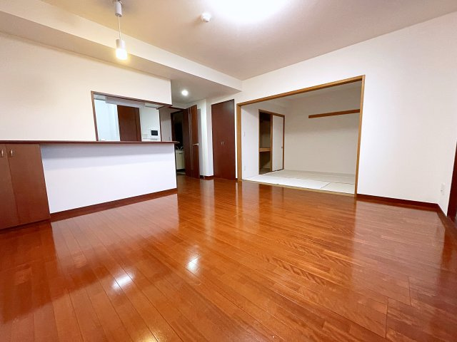 中古マンション　サンデュエル開成山公園の居間・リビング
