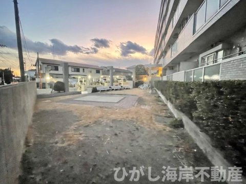 コスモ茅ヶ崎サザンヒルの中庭|現地外観