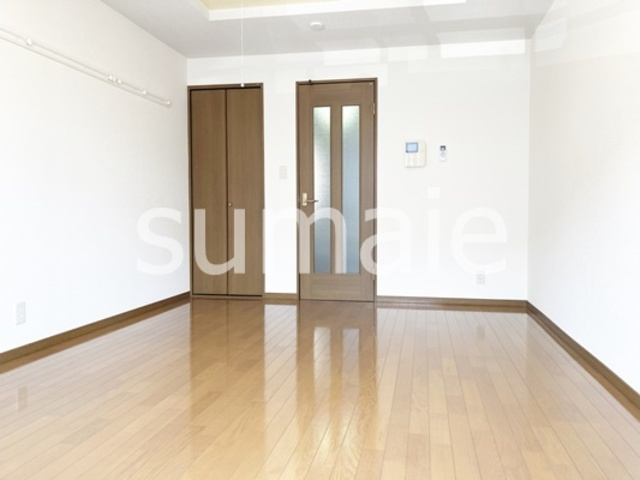 アーケティックマンションⅢの居間・リビング|広めの居室です。