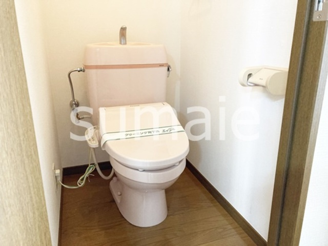 アーケティックマンションⅢのトイレ|ウォシュレット付きトイレ。