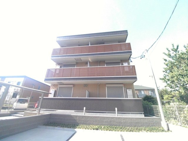 リヴェール東中島の外観|きれいな外観です