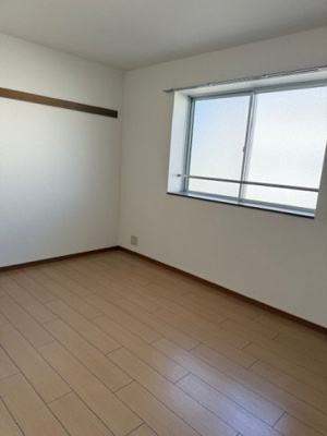 【洋室】 | シャイニング弐番館 | 使い勝手のいい洋室です