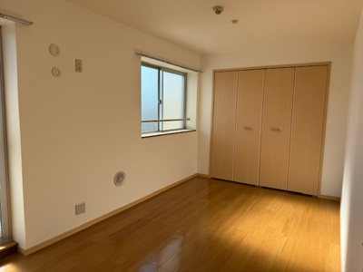 【居間・リビング】 | シャイニング弐番館 | ゆったり過ごせる居間です