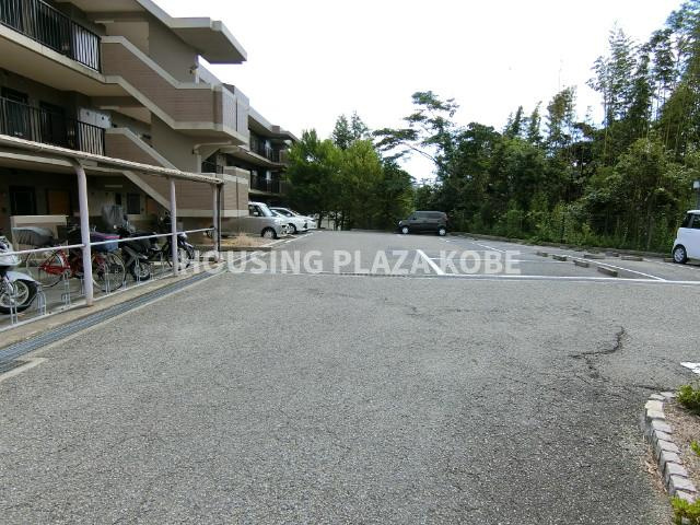 グリーンゲート清玄の駐車場