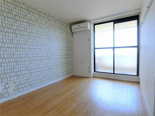 クレール清水の寝室|写真は同建物の別部屋を参考に掲載しております。