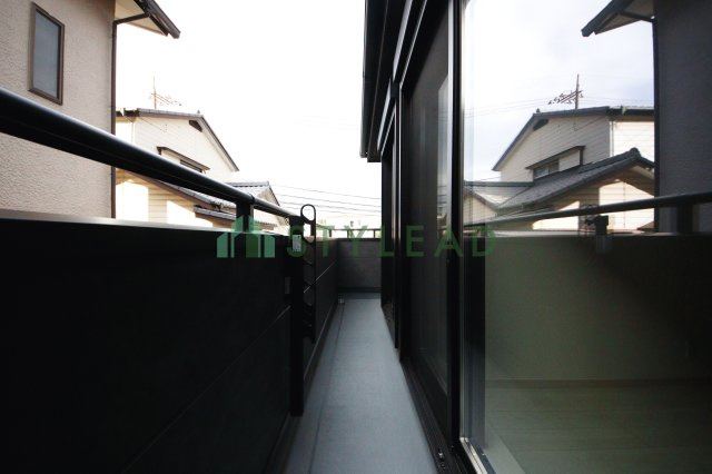 【バルコニー】
