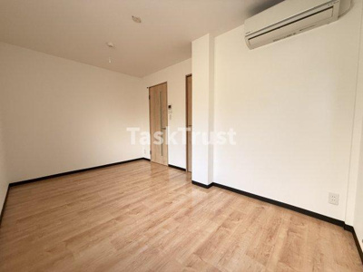 【内装】 | プラ・ディオ成育