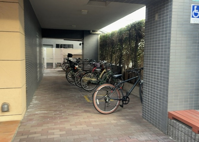 【駐輪場】 | ロアーブル・ガーデン淵野辺 | マンションの駐輪場は、事前に空きがあるか確認を取ると安心です。せっかく入居したのに駐輪スペースがない！なんてことになったら大変ですよね。そこで、内見時や購入前にはまず事前に確認しておくと良いでしょう。