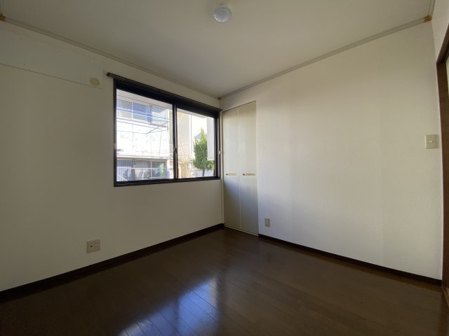 メゾン秋月の寝室