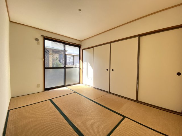 メゾン秋月の和室
