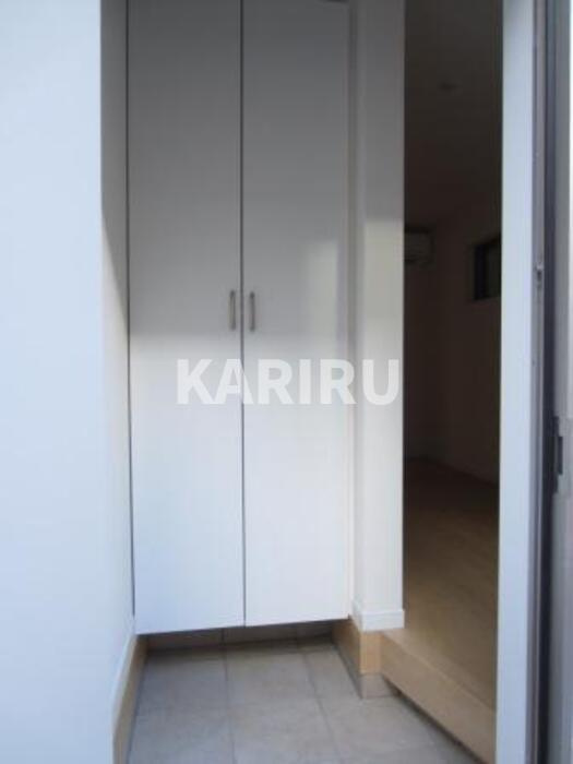 ビーバーズハウスⅢの玄関