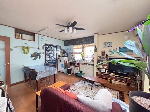 中古戸建　野田市五木新町の居間・リビング