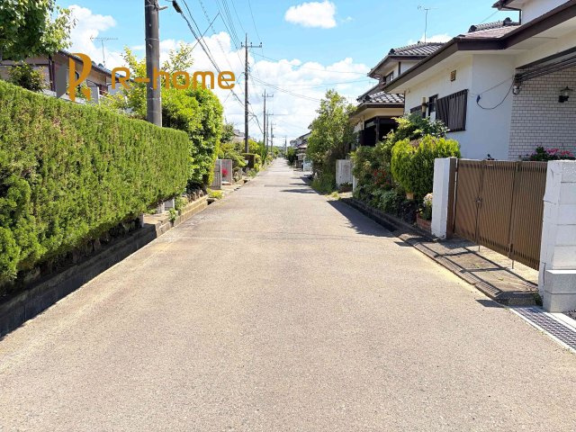 つくば市森の里第7　新築戸建て　1号棟の前面道路含む現地写真|『今から見たい！』大歓迎です♪
お気軽にＲ－ｈomeまでお問い合わせください。