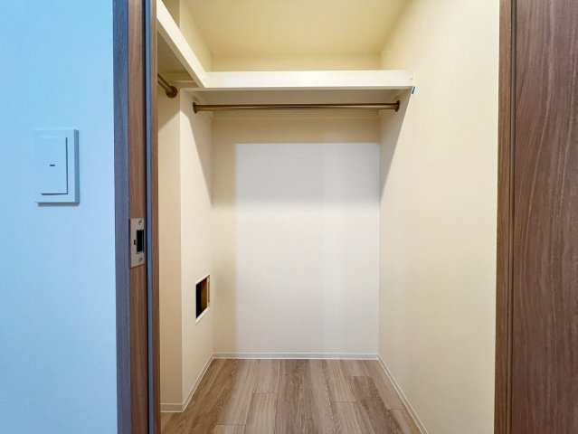 コンフォリア・リヴ博労町一丁目Qの収納