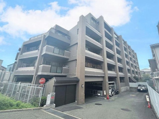 【外観】 | 宝塚南雲雀丘ガーデンハウス | 【宝塚南雲雀丘ガーデンハウス】地上6階建　総戸数32戸　ご紹介のお部屋は3階部分です♪