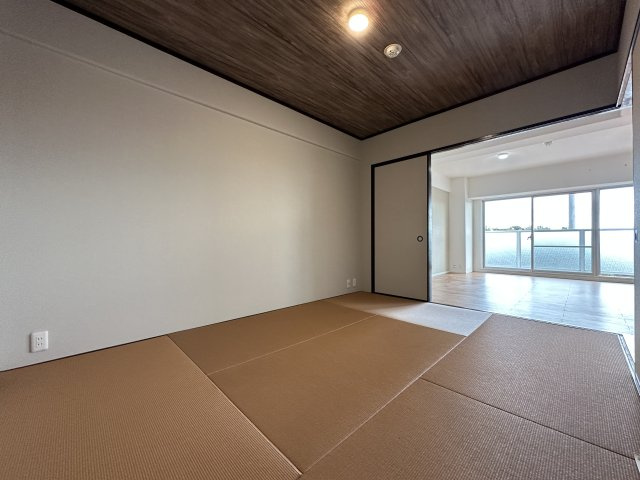 ディオフェルティ学園都市ドルミハイツ垂水ⅢC棟の和室