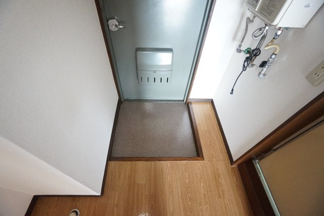 コーポあおき１の玄関