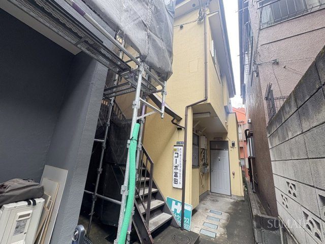 コーポ富田のエントランス|毎日通るエントランスはこのようになっています