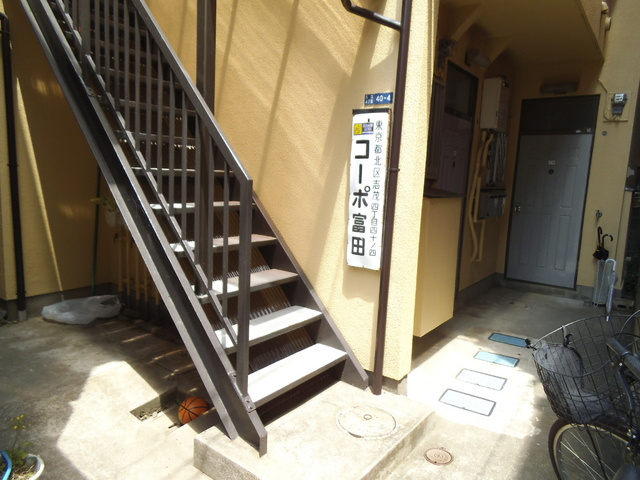 コーポ富田のエントランス|1階部分の様子です