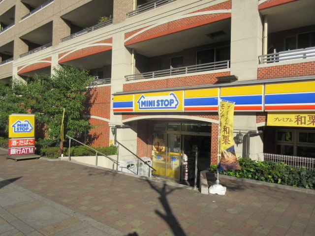 グランソレイユ本牧Ⅱのその他|ミニストップ本牧店