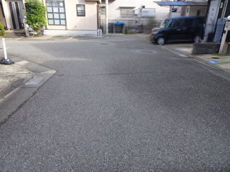 【前面道路含む現地写真】 | 川西市新田2丁目1の7の34　中古一戸建て