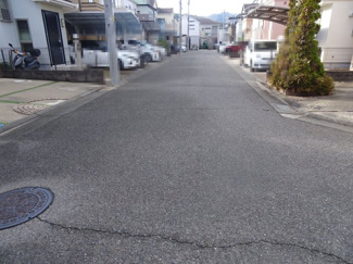 【前面道路含む現地写真】 | 川西市新田2丁目1の7の34　中古一戸建て