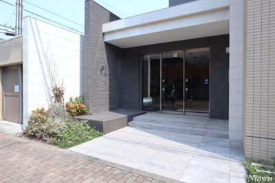 【エントランス】 | The Sevens' | エントランスです