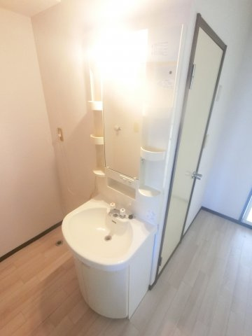 【独立洗面台】