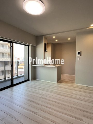 オープンブルーム東日本橋の居間・リビング