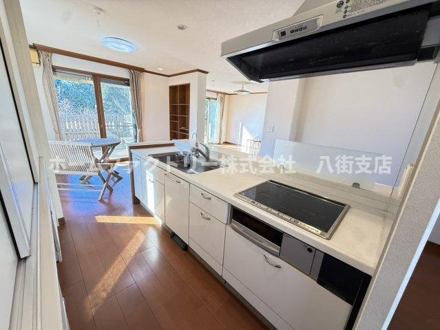 八街市吉倉　中古戸建のキッチン|軽量鉄骨造　エコキュート・給湯器2025年12月交換済
太陽光発電システム約6.2kw