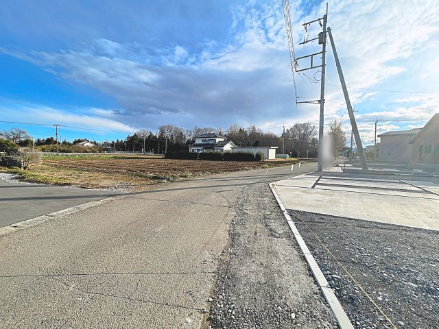 新築建売・新築戸建て　深谷市針ヶ谷　GRAFARE　全4棟の前面道路含む現地写真