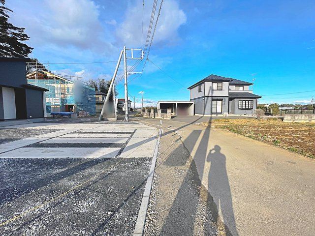 新築建売・新築戸建て　深谷市針ヶ谷　GRAFARE　全4棟の前面道路含む現地写真