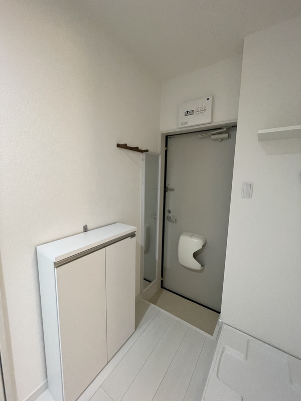 フローラメゾン北大塚の玄関