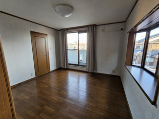 【寝室】 | 角地でスーパーにも近いお家