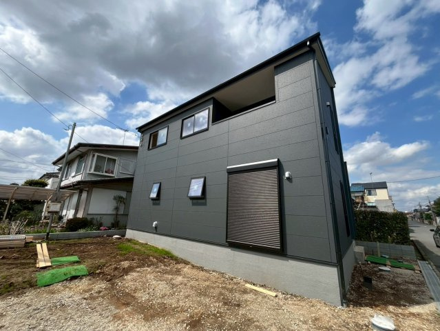 【Livele Garden】　幸手市千塚　第２　全1邸の外観|行幸小学校まで約800m徒歩10分、西中学校まで約1km徒歩13分♪毎日の通学も安心の距離です（＾＾）
2026年4月撮影