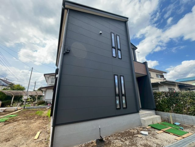 【Livele Garden】　幸手市千塚　第２　全1邸の外観|足場が取れました♪完成間近！1棟現場のため、気になる方は早めのお問い合わせがおすすめです（＾＾）ぜひ、お気軽にお問い合わせください♪
2026年4月撮影