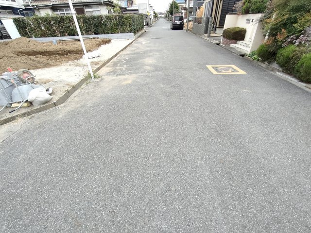【Livele Garden】　幸手市千塚　第２　全1邸の前面道路含む現地写真|〇前面道路〇
東側6.6m
南側6.5m
2025年11月撮影