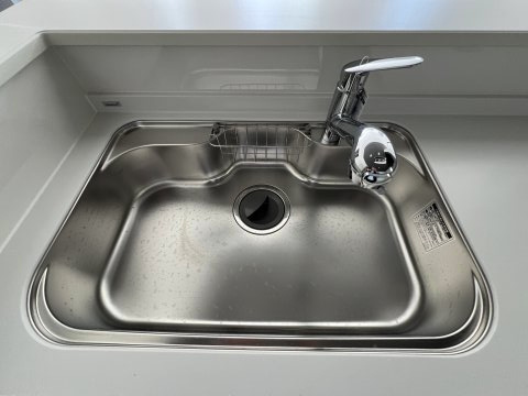 青梅市今井1丁目　新築戸建全1棟のキッチン|浄水器付きシンク