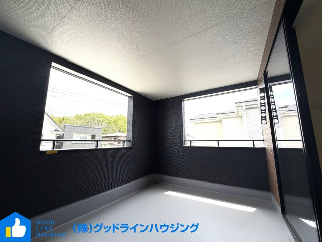 多井田3期　1号棟のバルコニー|屋根付きで雨の日も安心、物干し付き