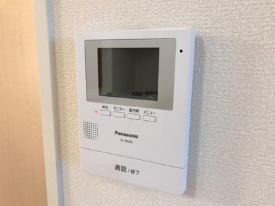 【内装】 | フォンターナ | カメラ付インターホン